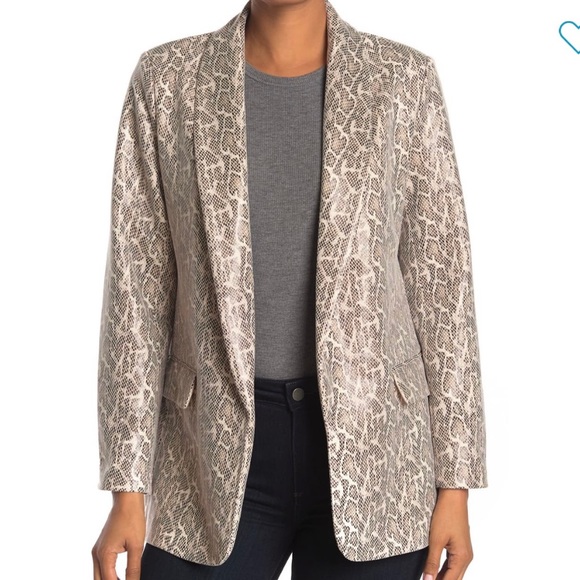 Love Token – Faux Leather Snake Print Blazer - Picture 3 of 3
